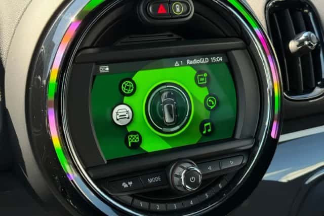 MINI Countryman (2018) thumbnail 22