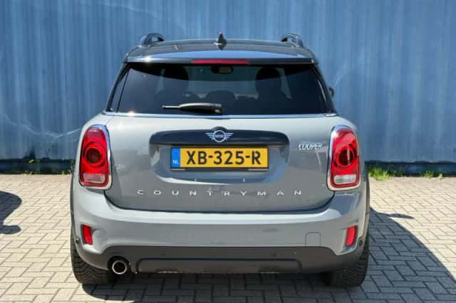MINI Countryman (2018) thumbnail 4
