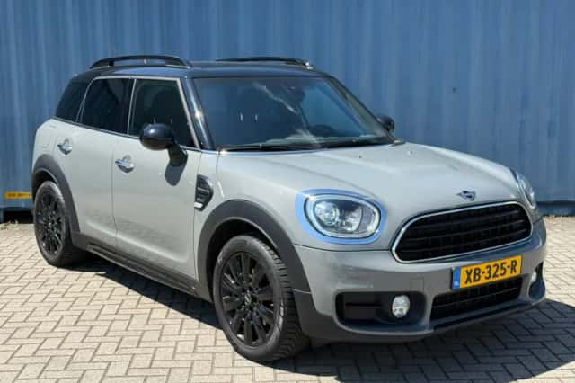 MINI Countryman (2018) thumbnail 6