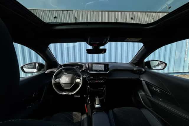 Peugeot e-208 (2021) thumbnail 23