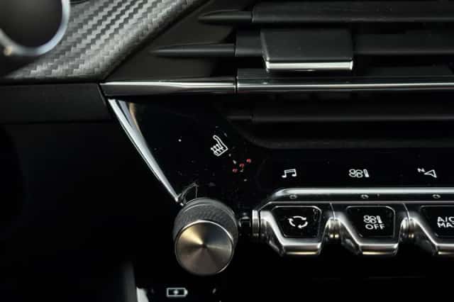 Peugeot e-208 (2021) thumbnail 32