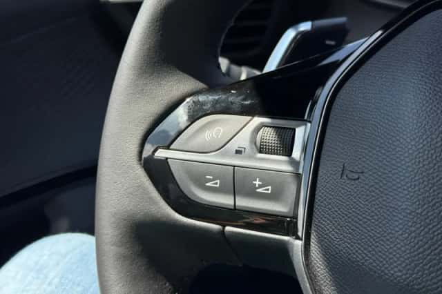 Peugeot 2008 (2025) thumbnail 25
