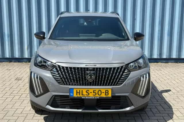 Peugeot 2008 (2025) thumbnail 8