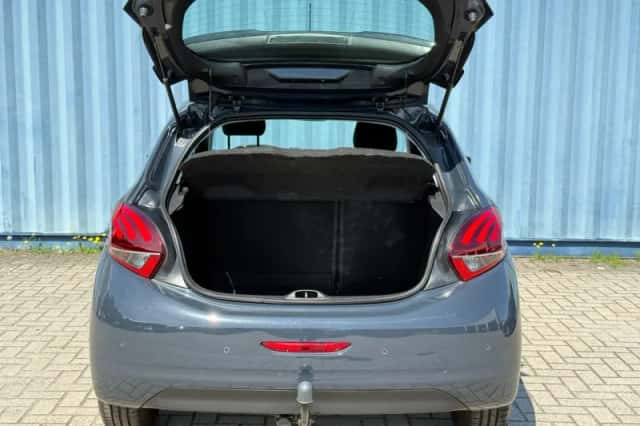 Peugeot 208 (2017) thumbnail 6