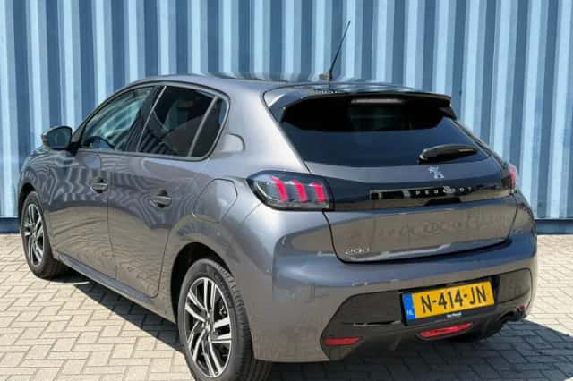 Peugeot 208 (2021) thumbnail 3