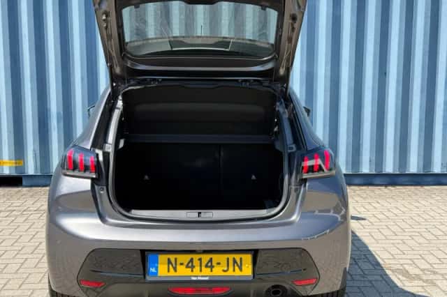 Peugeot 208 (2021) thumbnail 5