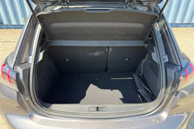 Peugeot 208 (2021) thumbnail 6