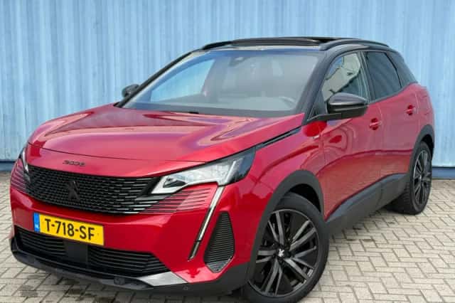 Peugeot 3008 (2023) thumbnail 2
