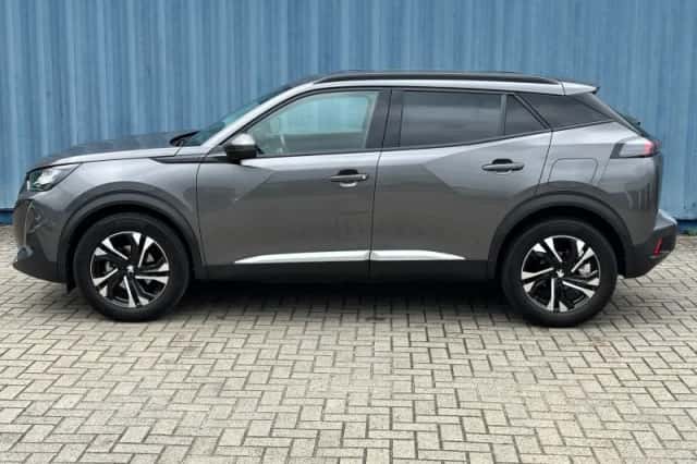 Peugeot 2008 (2021) thumbnail 2