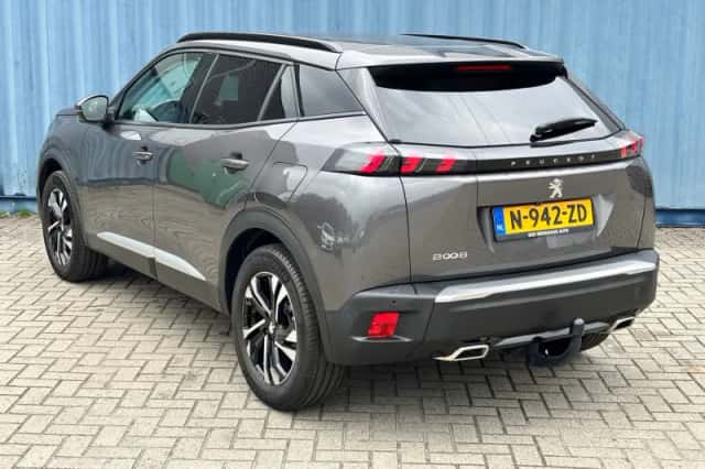 Peugeot 2008 (2021) thumbnail 3