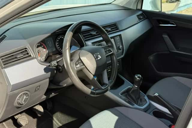 SEAT Arona (2019) thumbnail 2