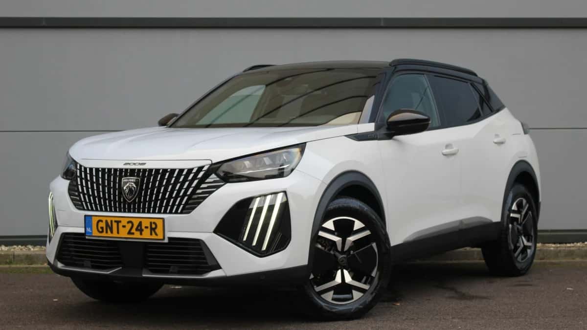 Peugeot 2008 (2024) — foto 1