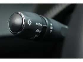 Peugeot 2008 (2024) thumbnail 15