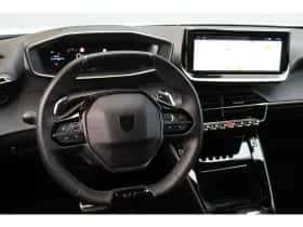 Peugeot 2008 (2024) thumbnail 3