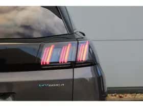 Peugeot 3008 (2022) thumbnail 11