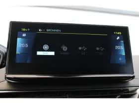 Peugeot 3008 (2022) thumbnail 22