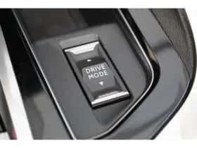Peugeot 3008 (2022) thumbnail 32