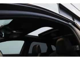 Peugeot 3008 (2022) thumbnail 6