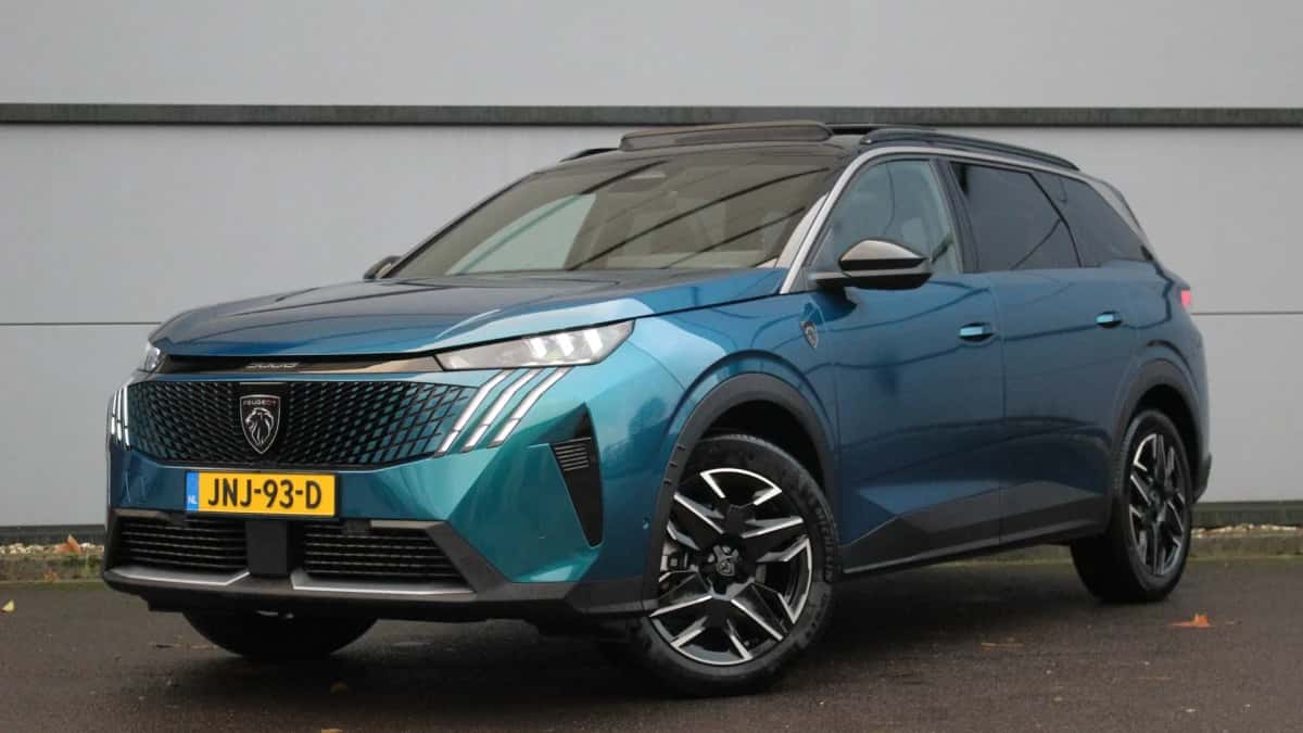 Peugeot 5008 (2025) — foto 1