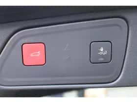 Peugeot 3008 (2021) thumbnail 5
