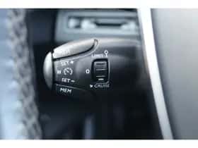 Peugeot 3008 (2019) thumbnail 16