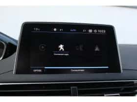Peugeot 3008 (2019) thumbnail 23