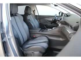 Peugeot 3008 (2019) thumbnail 33