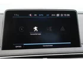 Peugeot 3008 (2017) thumbnail 15