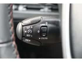 Peugeot 3008 (2017) thumbnail 22