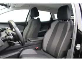 Peugeot 3008 (2017) thumbnail 28