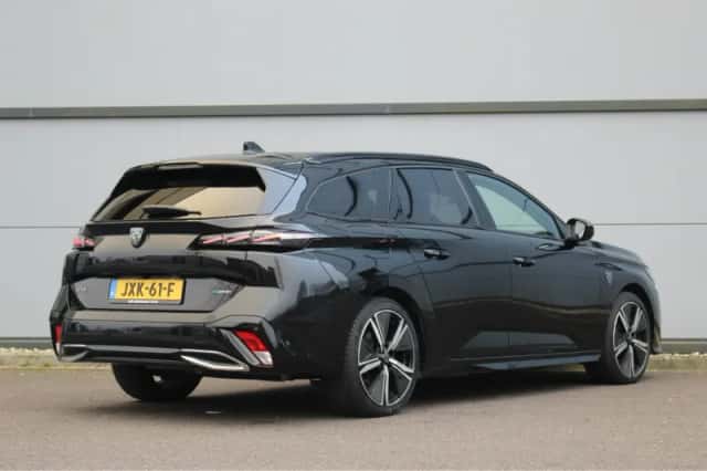 Peugeot 308 (2024) thumbnail 2