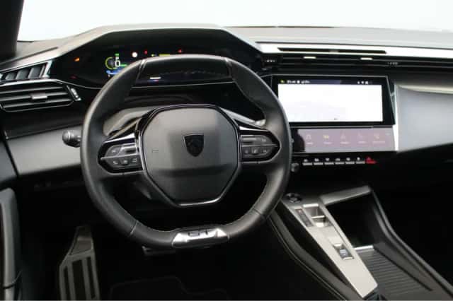 Peugeot 308 (2024) thumbnail 3