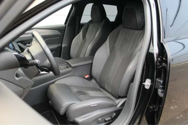 Peugeot 308 (2024) thumbnail 4