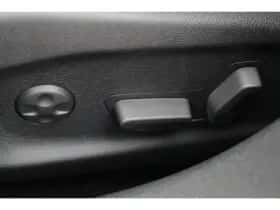 Peugeot 308 (2024) thumbnail 5