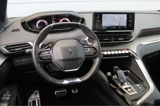 Peugeot 3008 (2021) thumbnail 3