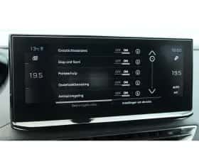 Peugeot 3008 (2021) thumbnail 24