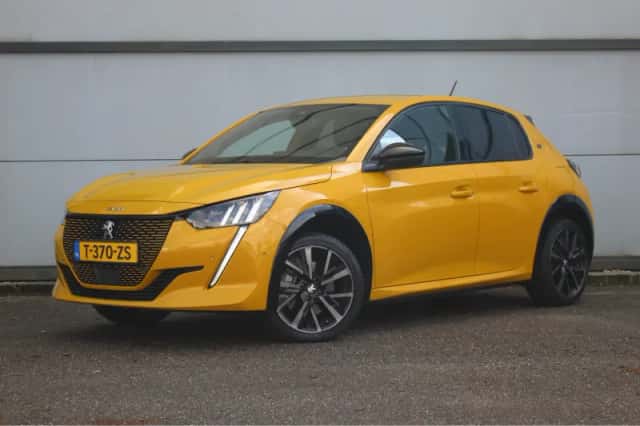 Peugeot e-208 (2023) thumbnail 1