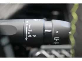 Peugeot e-208 (2023) thumbnail 22