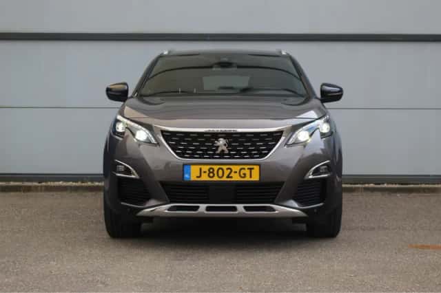 Peugeot 3008 (2020) thumbnail 2