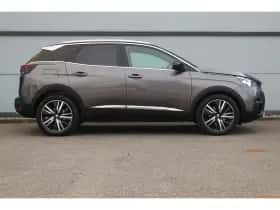 Peugeot 3008 (2020) thumbnail 4