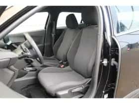 Peugeot 2008 (2025) thumbnail 4