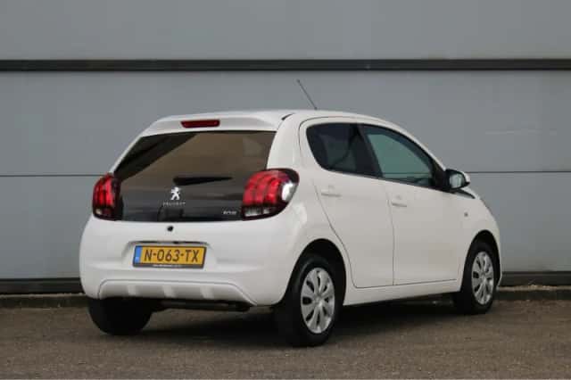 Peugeot 108 (2022) thumbnail 2