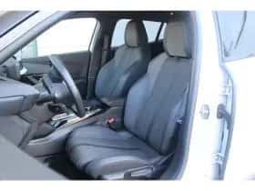 Peugeot e-2008 (2024) thumbnail 4