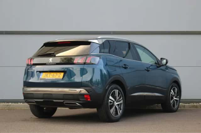Peugeot 3008 (2021) thumbnail 2