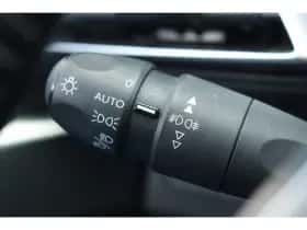 Peugeot 5008 (2020) thumbnail 16