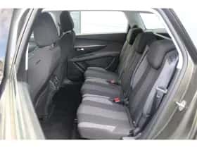 Peugeot 5008 (2020) thumbnail 5