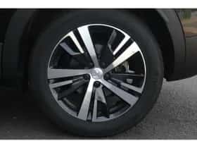 Peugeot 3008 (2019) thumbnail 10