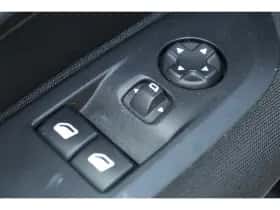 Peugeot 208 (2021) thumbnail 20