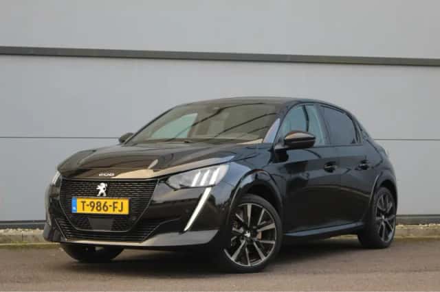 Peugeot e-208 (2023) thumbnail 1