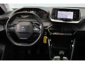 Peugeot 2008 (2020) thumbnail 18